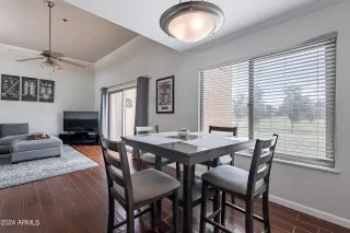 Photo #5: 6857185 Listing