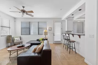 Photo #5: 6857432 Listing 