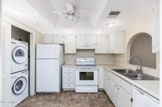 Photo #2: 6857519 Listing 