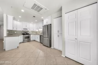 Photo #1: 6857680 Listing