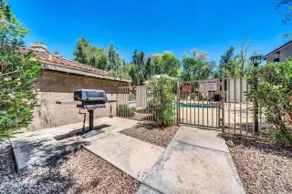 Photo #5: 6857680 Listing