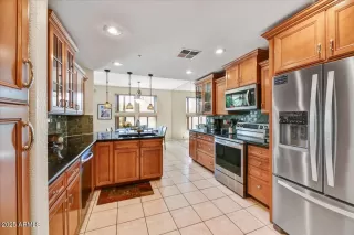 Photo #2: 6857773 Listing 