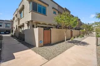 Photo #1: 6857832 Listing 