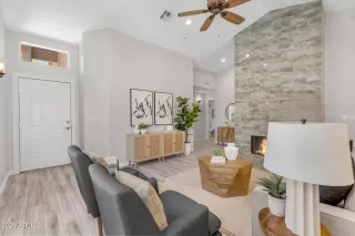 Photo #5: 6857853 Listing