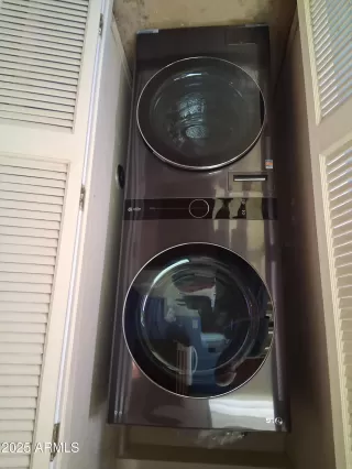 Photo #4: 6858018 Listing 