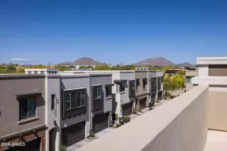 Photo #1: 6858045 Listing 