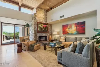 Photo #6: 6858181 Listing 