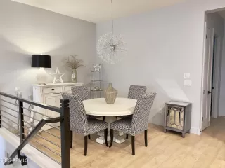 Photo #4: 6858207 Listing