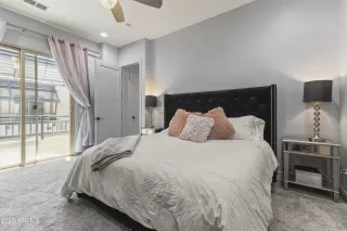 Photo #6: 6858207 Listing