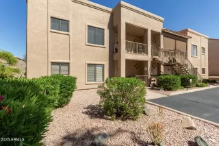 Photo #1: 6858939 Listing