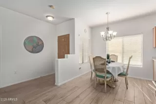 Photo #6: 6858939 Listing