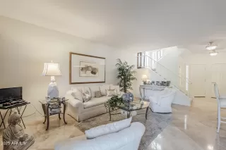 Photo #2: 6858961 Listing 