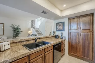 Photo #5: 6858961 Listing 