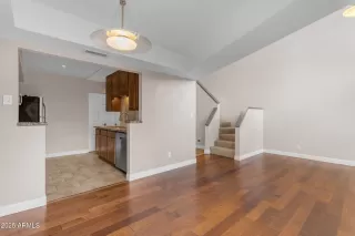 Photo #2: 6859097 Listing 