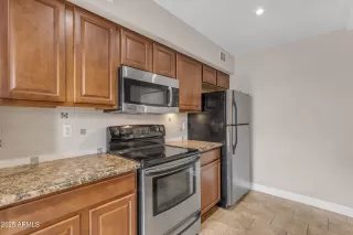 Photo #5: 6859097 Listing 