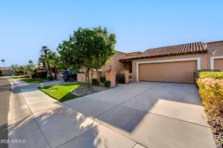Photo #6: 6859333 Listing 