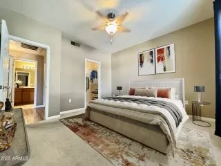 Photo #5: 6859623 Listing 