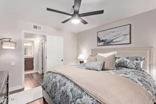 Photo #2: 6859723 Listing