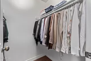 Photo #6: 6859723 Listing