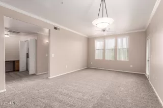 Photo #5: 6859750 Listing 