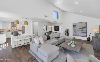 Photo #3: 6859783 Listing 