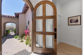 Photo #2: 6859837 Listing