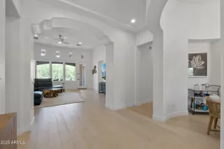 Photo #3: 6859837 Listing