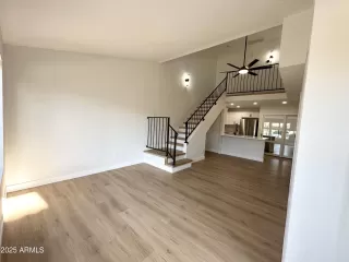 Photo #4: 6859958 Listing 