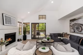 Photo #1: 6860113 Listing 