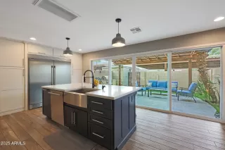 Photo #2: 6860320 Listing 