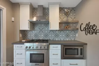 Photo #3: 6860320 Listing 