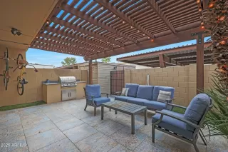 Photo #5: 6860320 Listing 