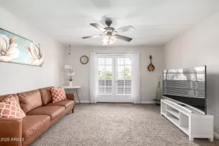 Photo #3: 6860596 Listing