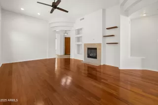 Photo #5: 6860752 Listing 