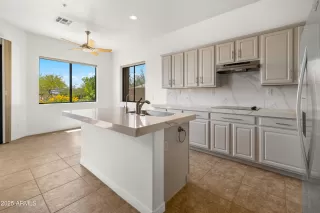 Photo #6: 6860752 Listing 