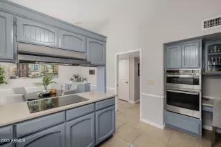 Photo #6: 6860829 Listing