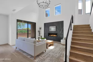 Photo #1: 6860911 Listing 