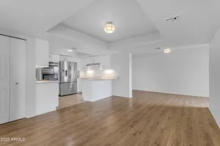 Photo #4: 6860943 Listing 