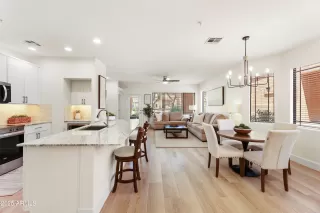 Photo #3: 6860952 Listing 