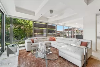 Photo #3: 6860961 Listing