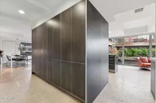 Photo #5: 6860961 Listing