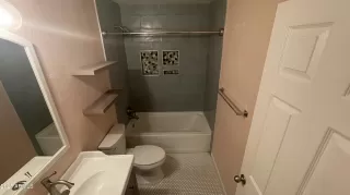 Photo #6: 6860971 Listing 