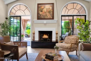 Photo #1: 6861039 Listing 