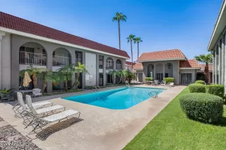 More Details about MLS # 6861114 : 1650 N 87TH TERRACE#B27