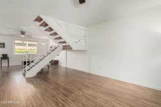 Photo #6: 6861224 Listing 