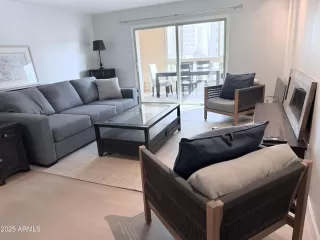 Photo #6: 6861255 Listing