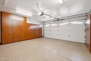 Photo #3: 6861297 Listing