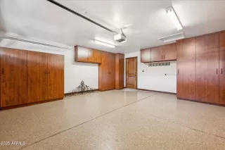 Photo #4: 6861297 Listing