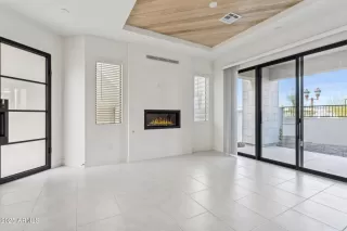 Photo #2: 6861327 Listing 