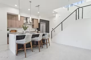 Photo #4: 6861327 Listing 